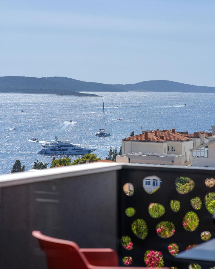 Sun&Lux Resort - Hvar Đảo Hvar Ngoại thất bức ảnh